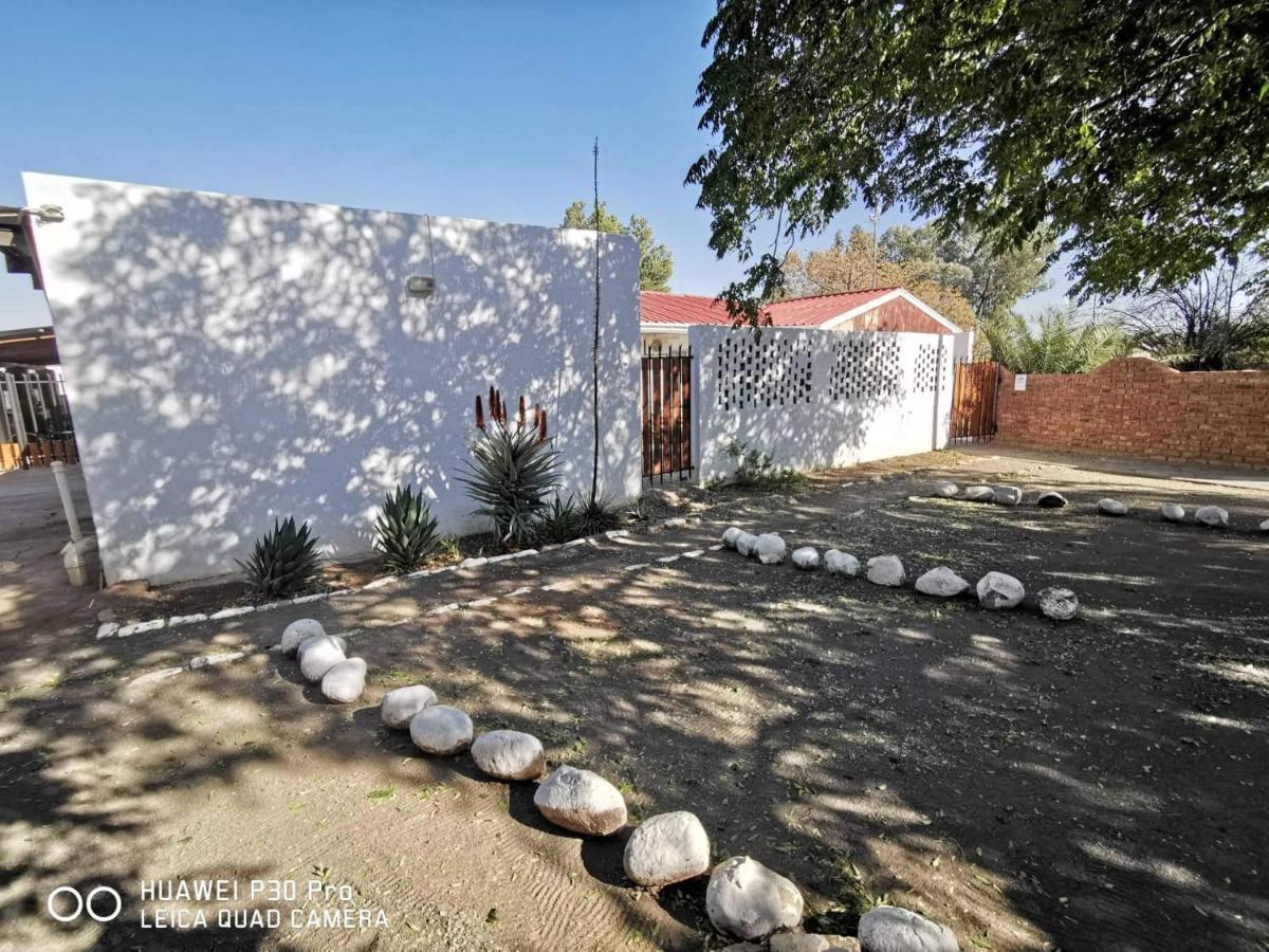 Akkerdam Bed And Breakfast Calvinia Ngoại thất bức ảnh