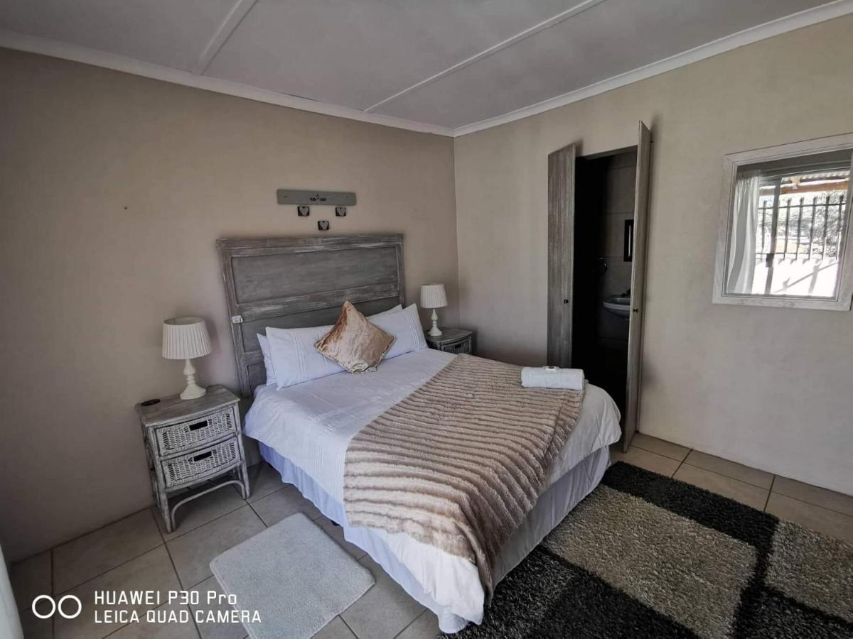 Akkerdam Bed And Breakfast Calvinia Ngoại thất bức ảnh
